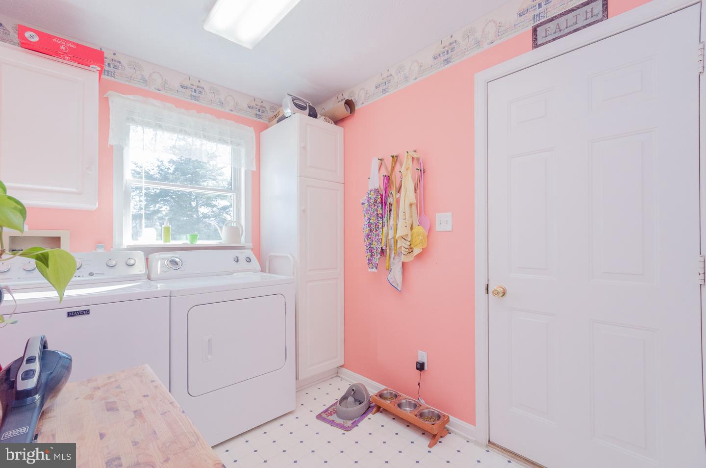 OLD MILL MANOR - Residential