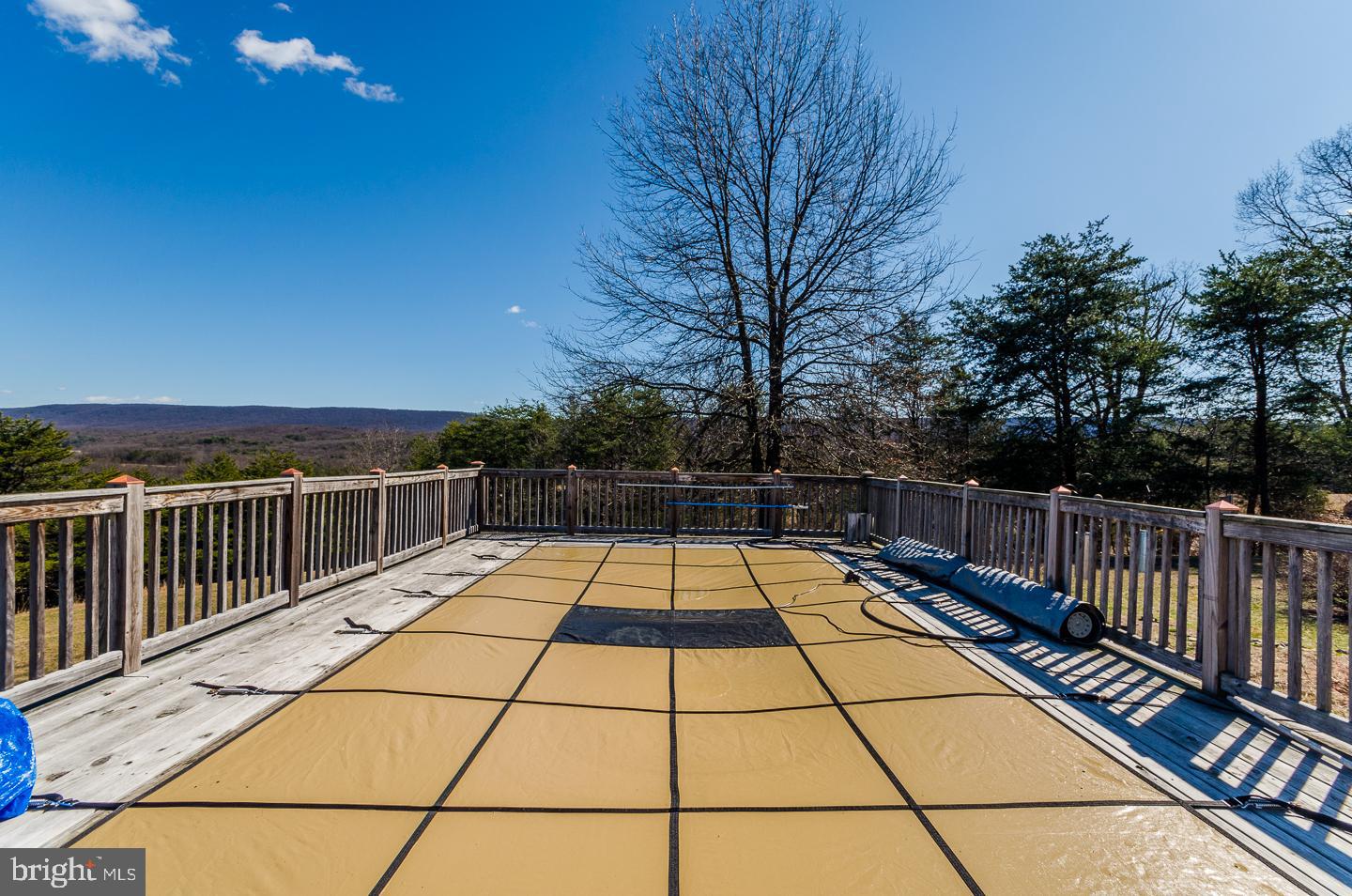 OLD MILL MANOR - Residential