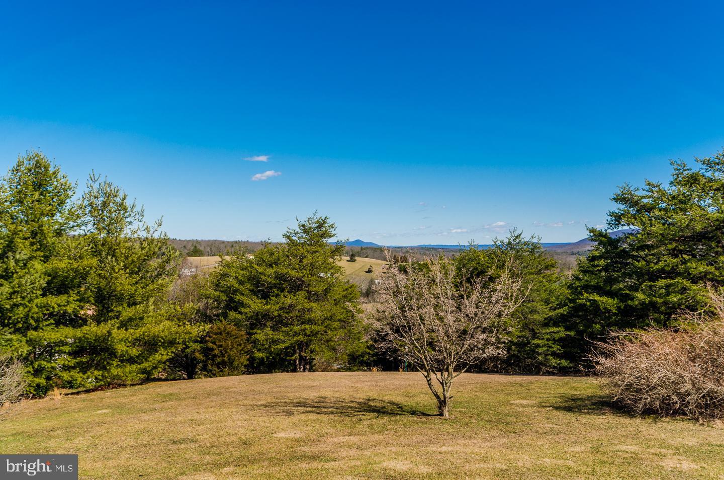 OLD MILL MANOR - Residential