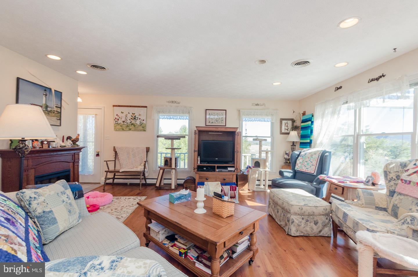 OLD MILL MANOR - Residential