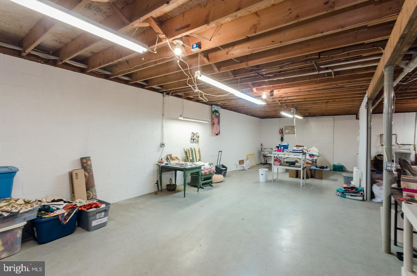 OLD MILL MANOR - Residential