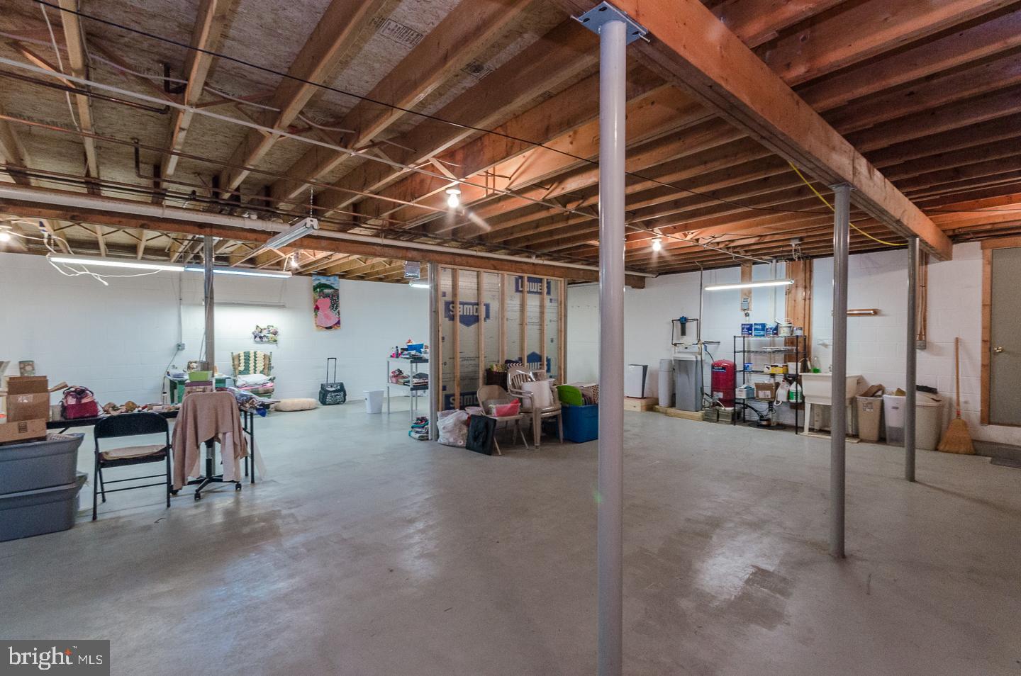 OLD MILL MANOR - Residential