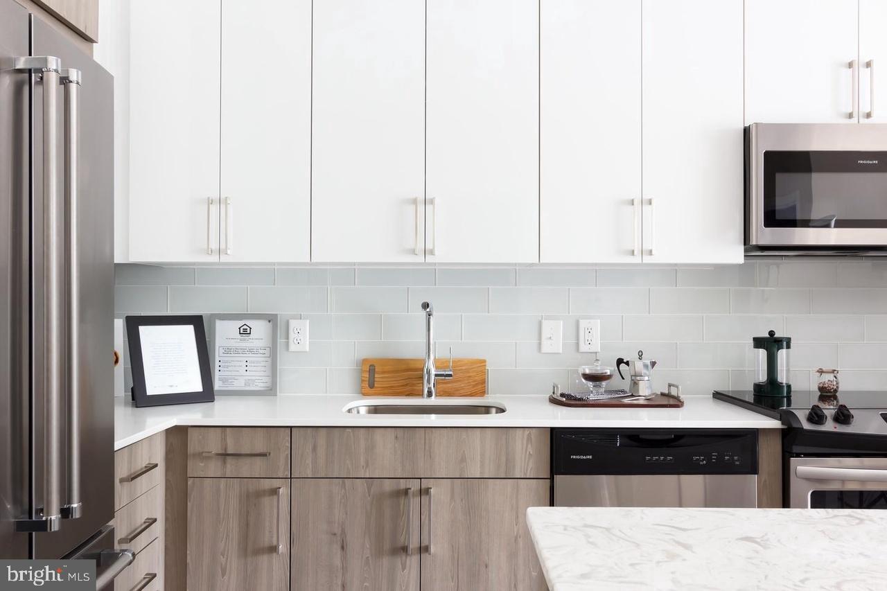 NATIONAL HARBOR - Residential Lease