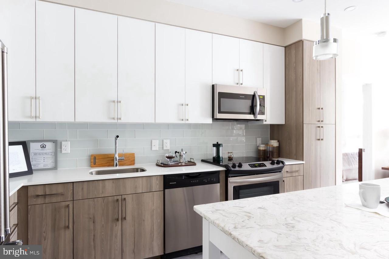 NATIONAL HARBOR - Residential Lease