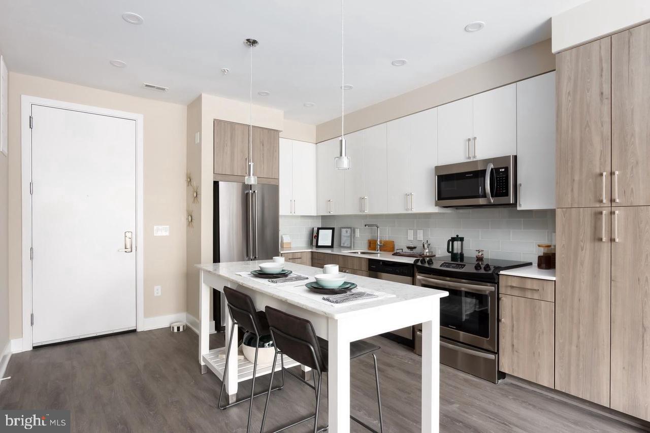 NATIONAL HARBOR - Residential Lease