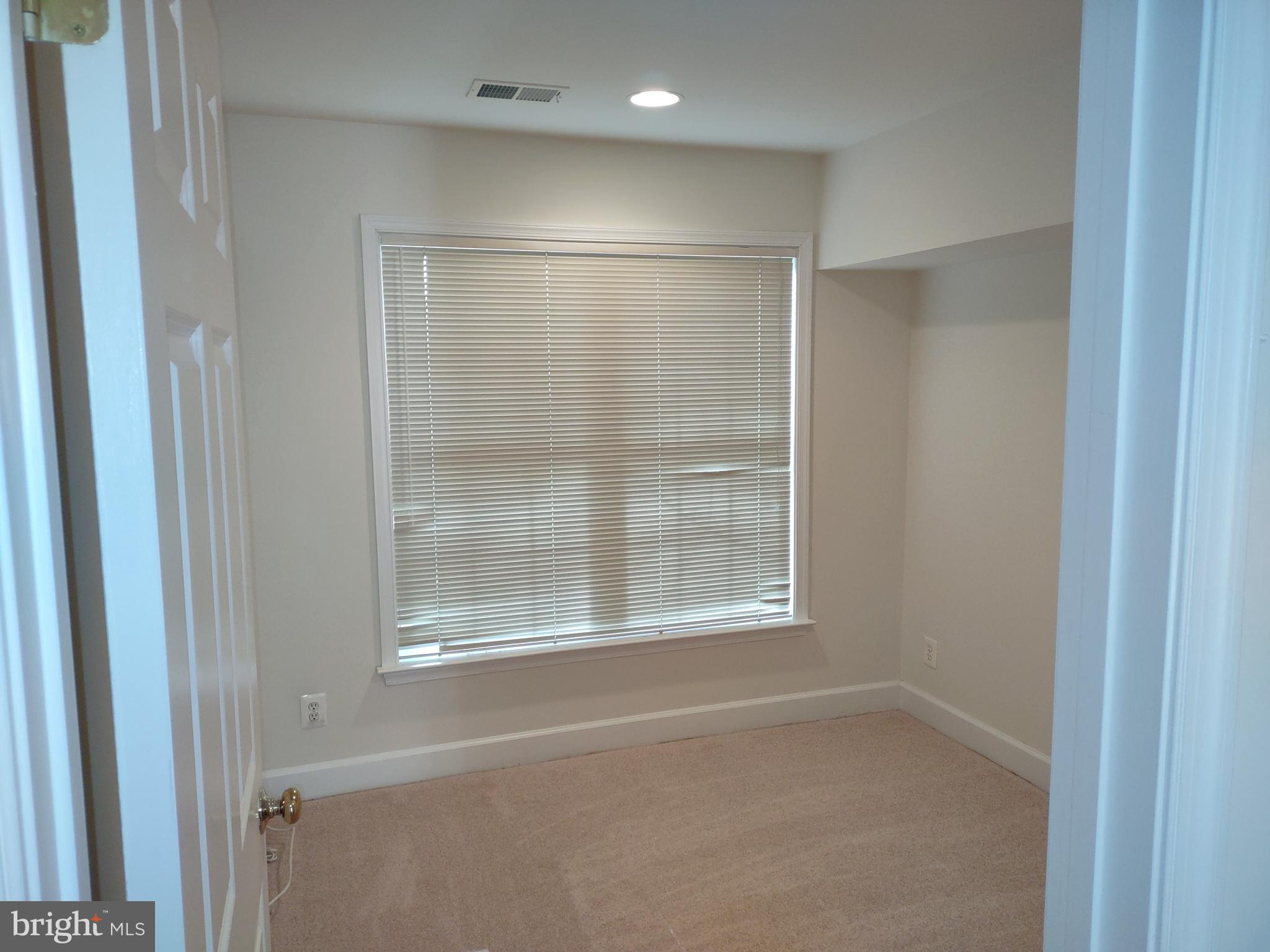 COPPERMINE CROSSING - Residential Lease