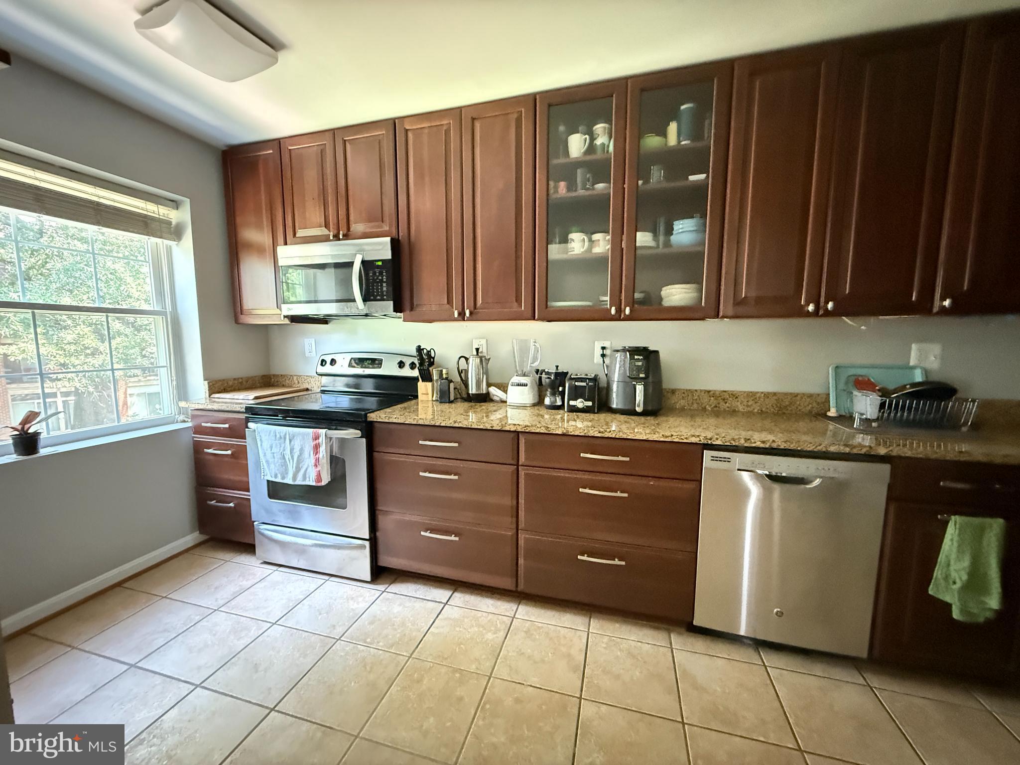 2011 KEY BOULEVARD 12599