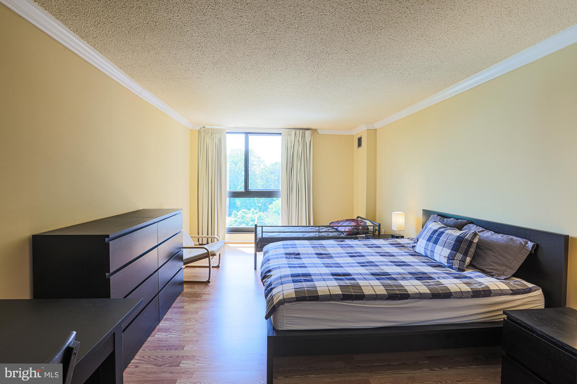 WINTHROP HOUSE - Residential