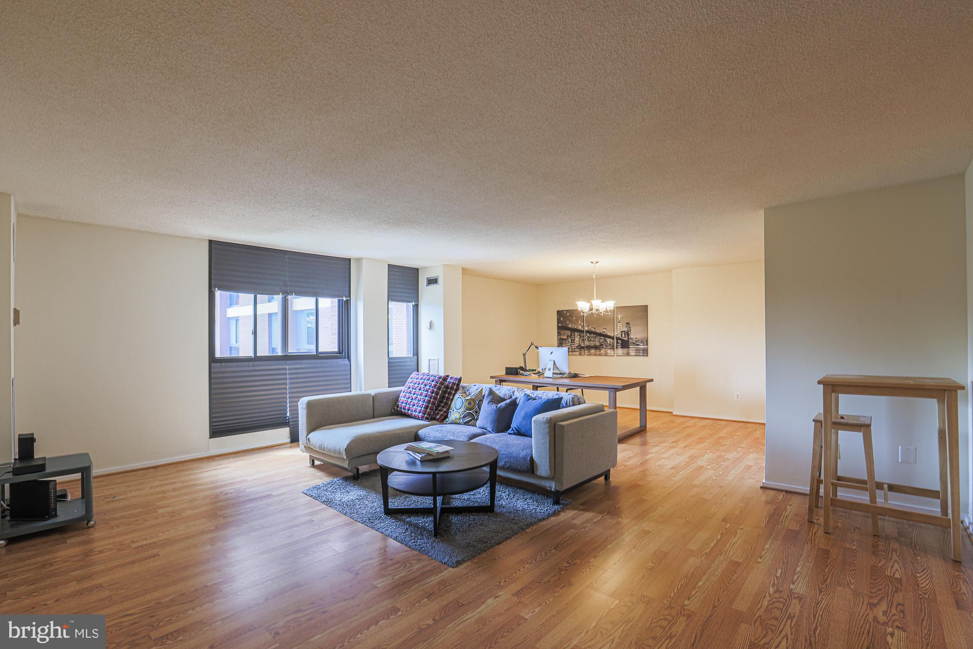 WINTHROP HOUSE - Residential