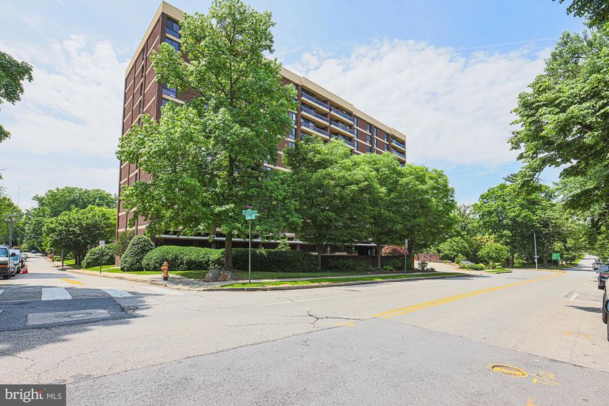 Enjoy a lifestyle of comfort and convenience in this remarkable Winthrop House condo! Thoughtfully updated and meticulously kept over the years. Spacious open concept living and dining areas offer fantastic views of the pool and rear side of the building. Rest easy in a sizable Owner suite with tastefully remodeled attached full bath. Complete with amenities such as under ground garage parking, pool, gym, sauna, 24 hour security and door service. Located in Baltimore's historic Tuscany-Canterbury neighborhood which offers rich, varied architecture, nearby green spaces, such as the Stony Run Walking Path and Sherwood Gardens, and is within walking distance from both JHU and Loyola campuses as well as dining, shopping and more! 

Condo / Association fees cover all utilities! Air Conditioning, Common Area Maintenance, Custodial Services Maintenance, Electricity, Exterior Building Maintenance, Heat, Insurance, Management, Pool(s), Reserve Funds, Trash, Water, Elevator, Exercise Room, Extra Storage, Guest Suites, Meeting Room, Party Room, Pool - Outdoor, Reserved/Assigned Parking, Sauna.