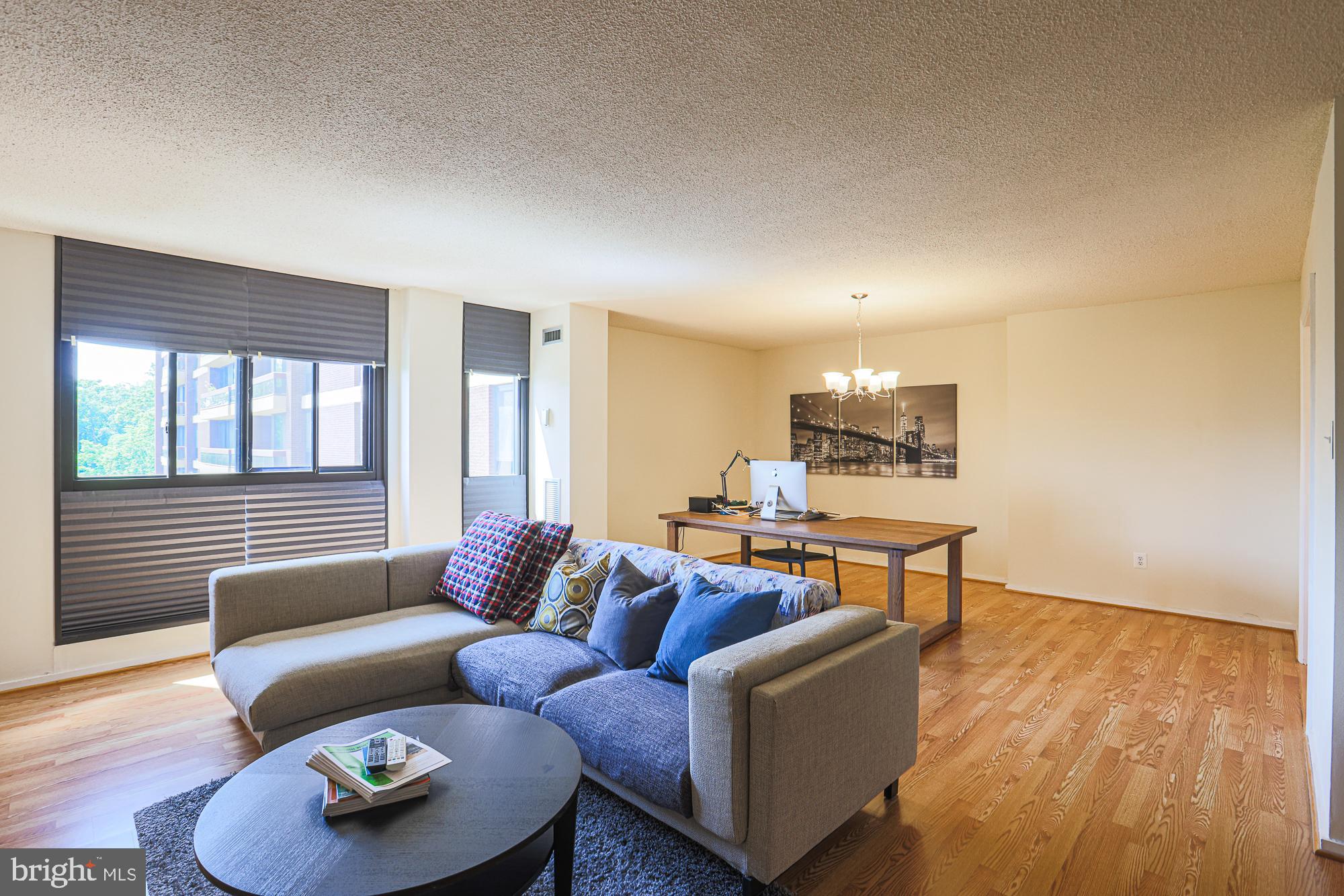 WINTHROP HOUSE - Residential