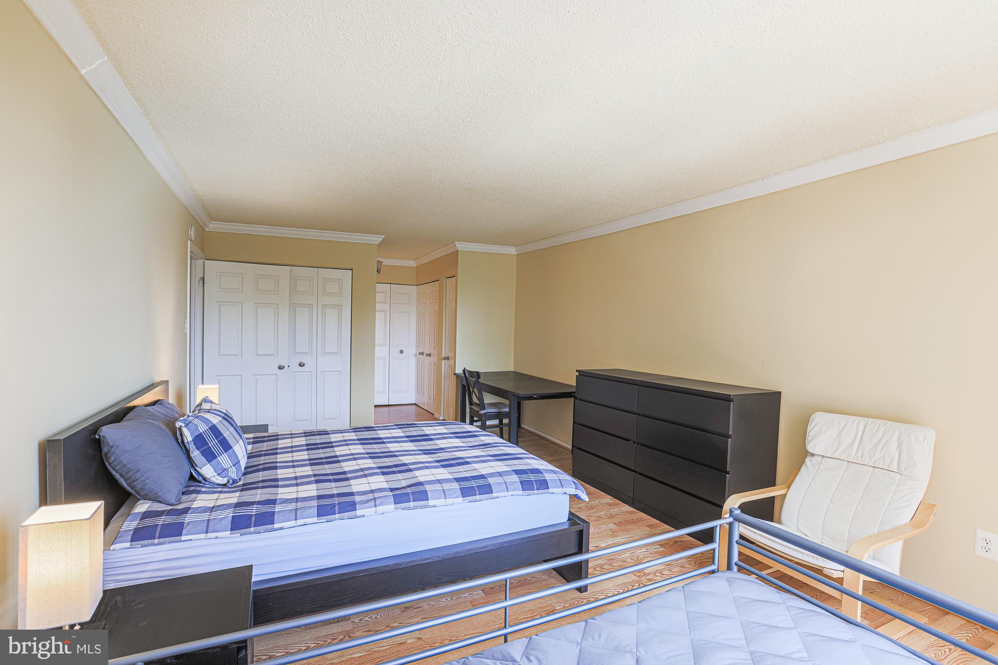 WINTHROP HOUSE - Residential