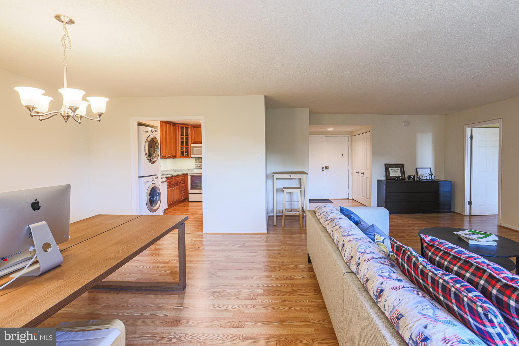 WINTHROP HOUSE - Residential