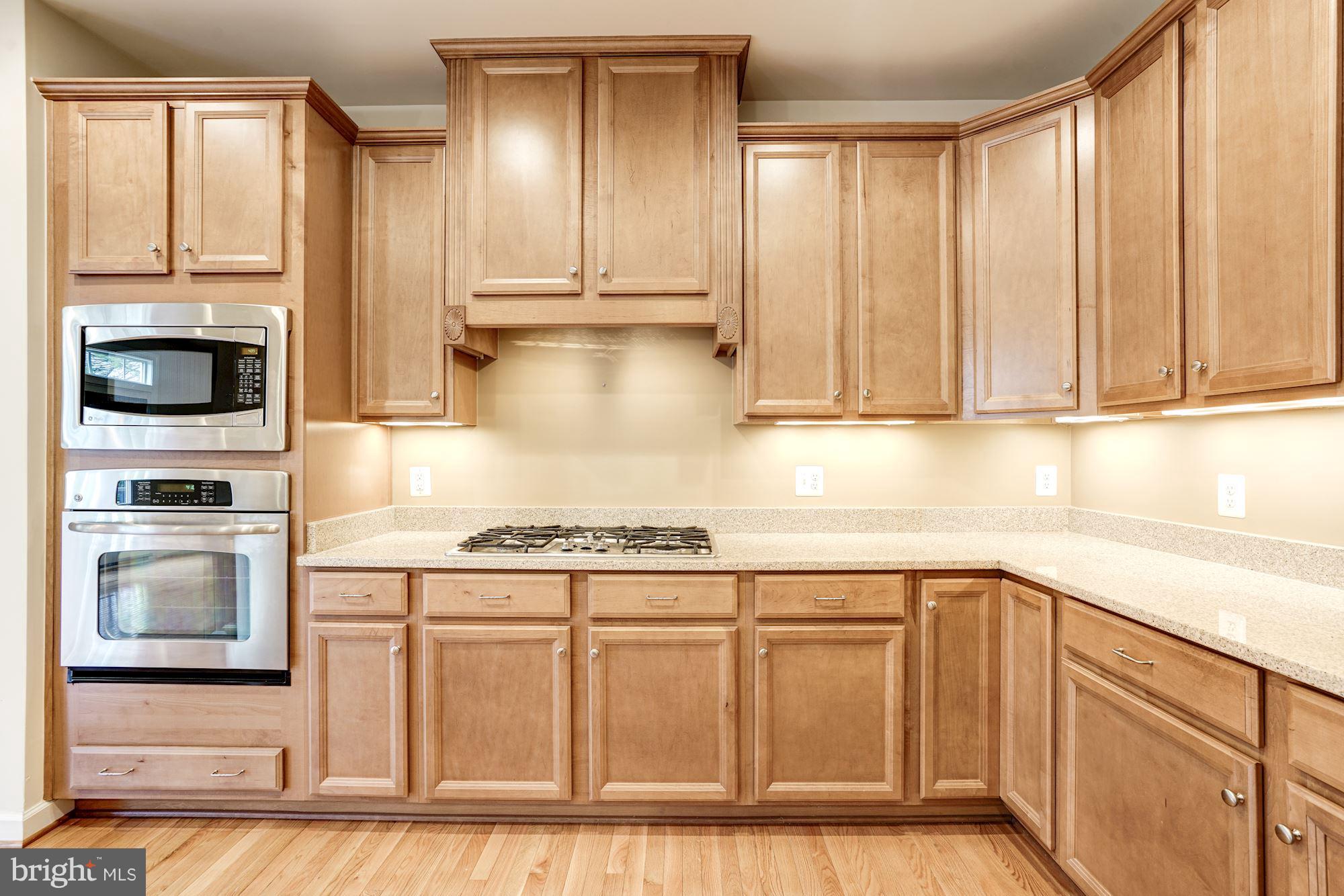 AVONLEA - Residential Lease