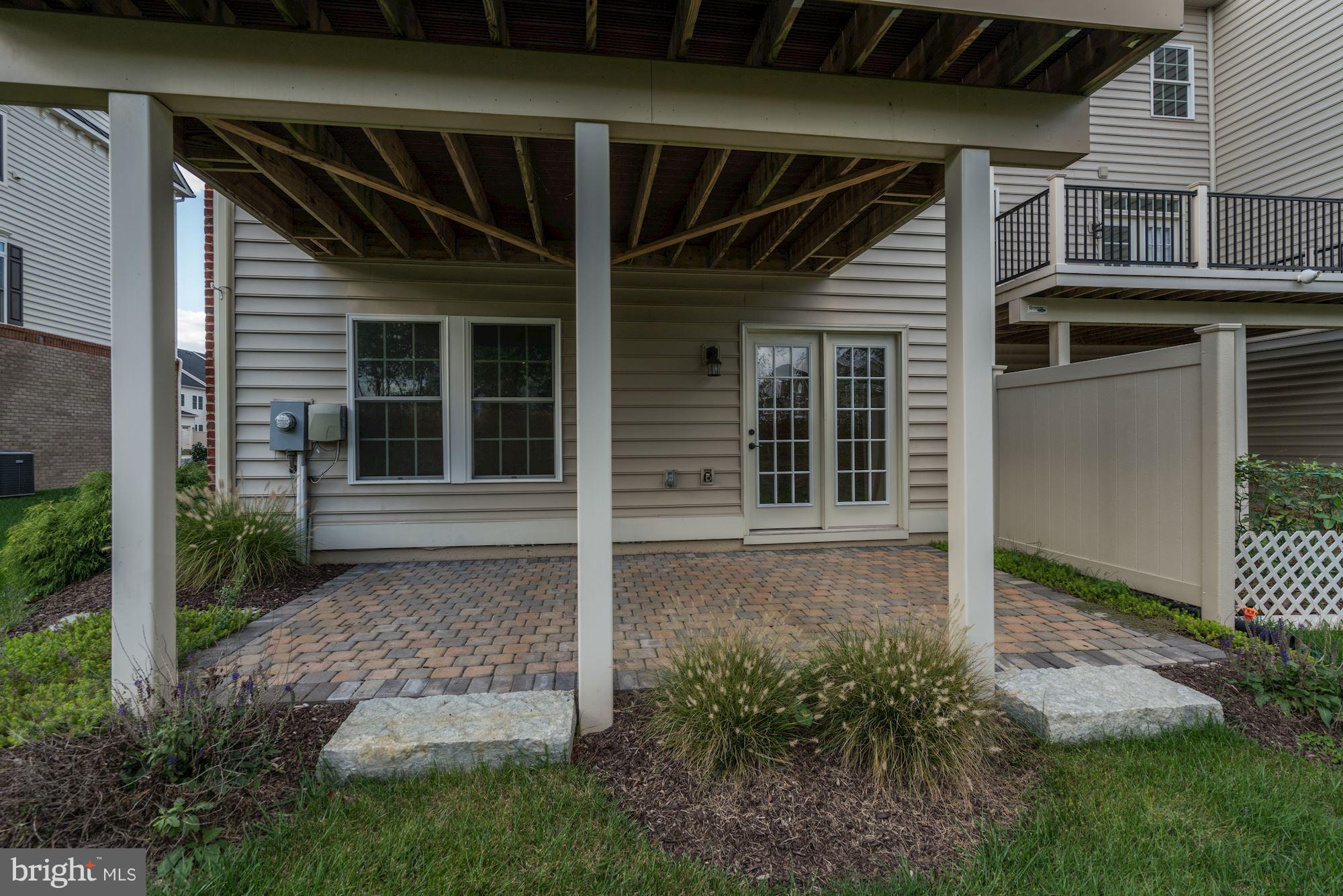 AVONLEA - Residential Lease