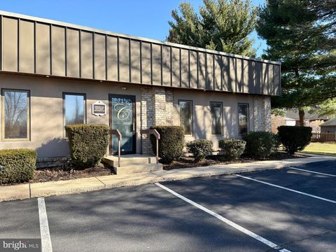 1689 CROWN AVENUE 1 LANCASTER PA 17601