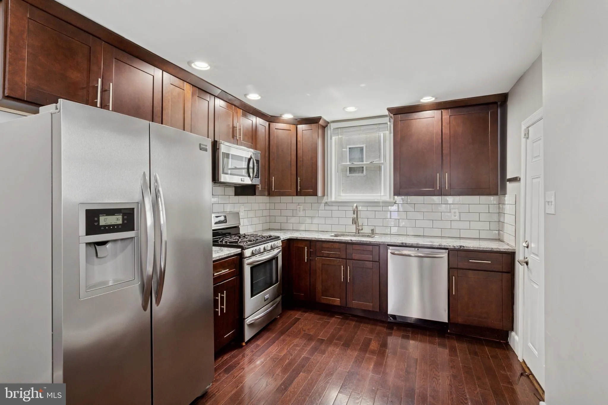 Philadelphia, Pennsylvania 19146, United States, 3 Bedrooms Bedrooms, ,2 BathroomsBathrooms,Residential,Active,113706