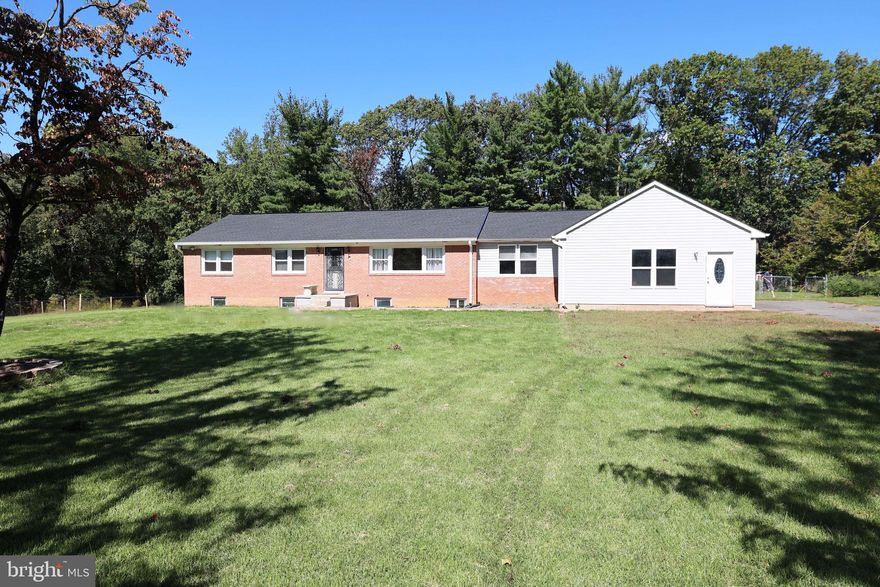 Great Potomac Falls Rental. Rent the full lower level of the house with 800+ sq ft of open space. 2 bedrooms and 1 Full bath with large great room, full kitchen, and separate laundry.