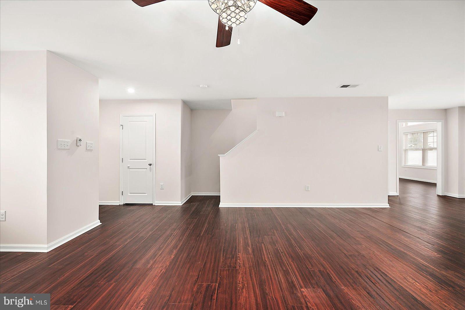 YORKSHIRE ESTATES - Residential