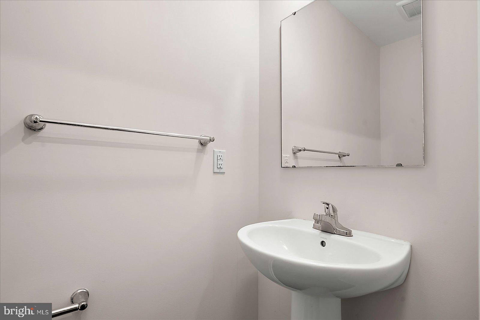 YORKSHIRE ESTATES - Residential