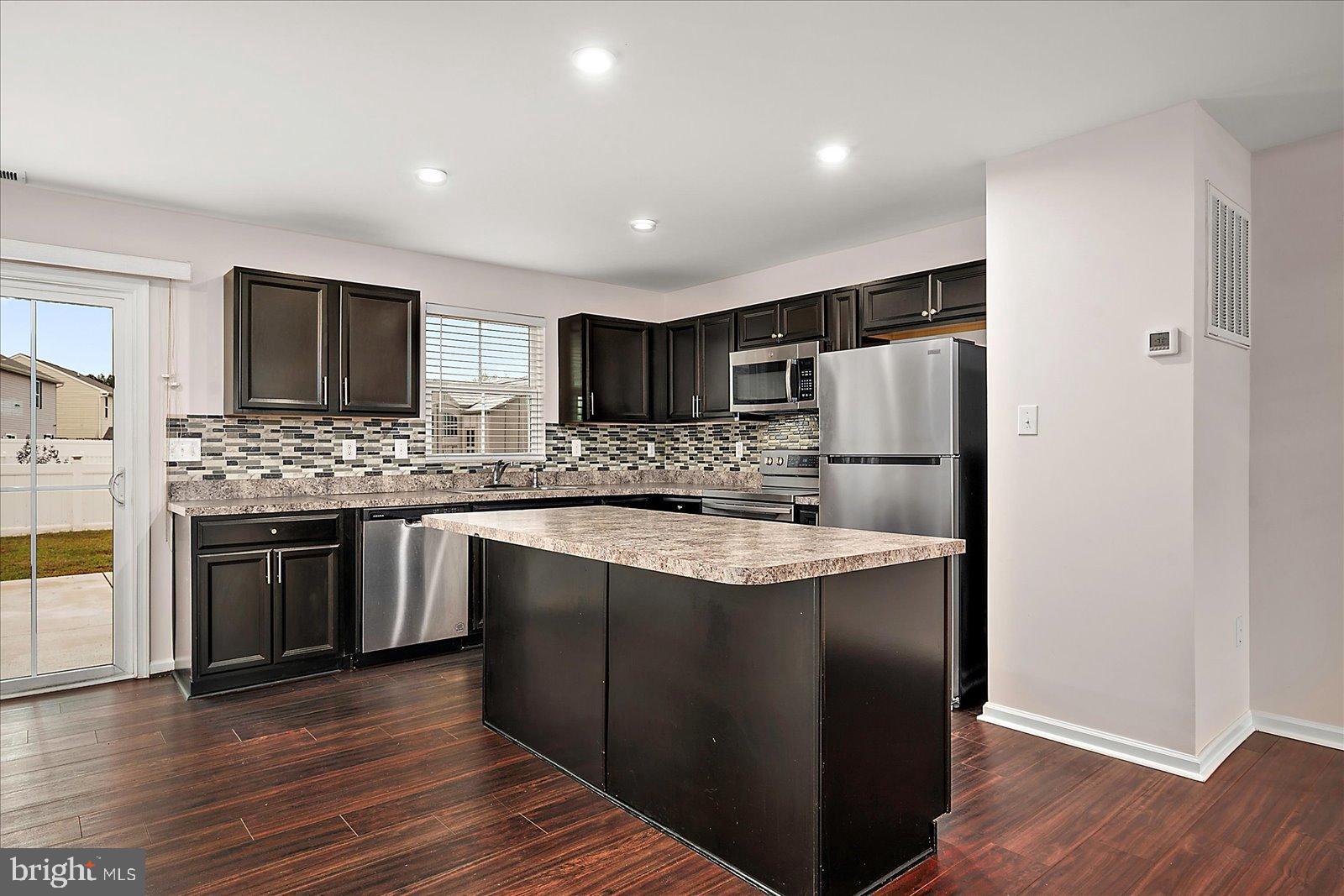 YORKSHIRE ESTATES - Residential