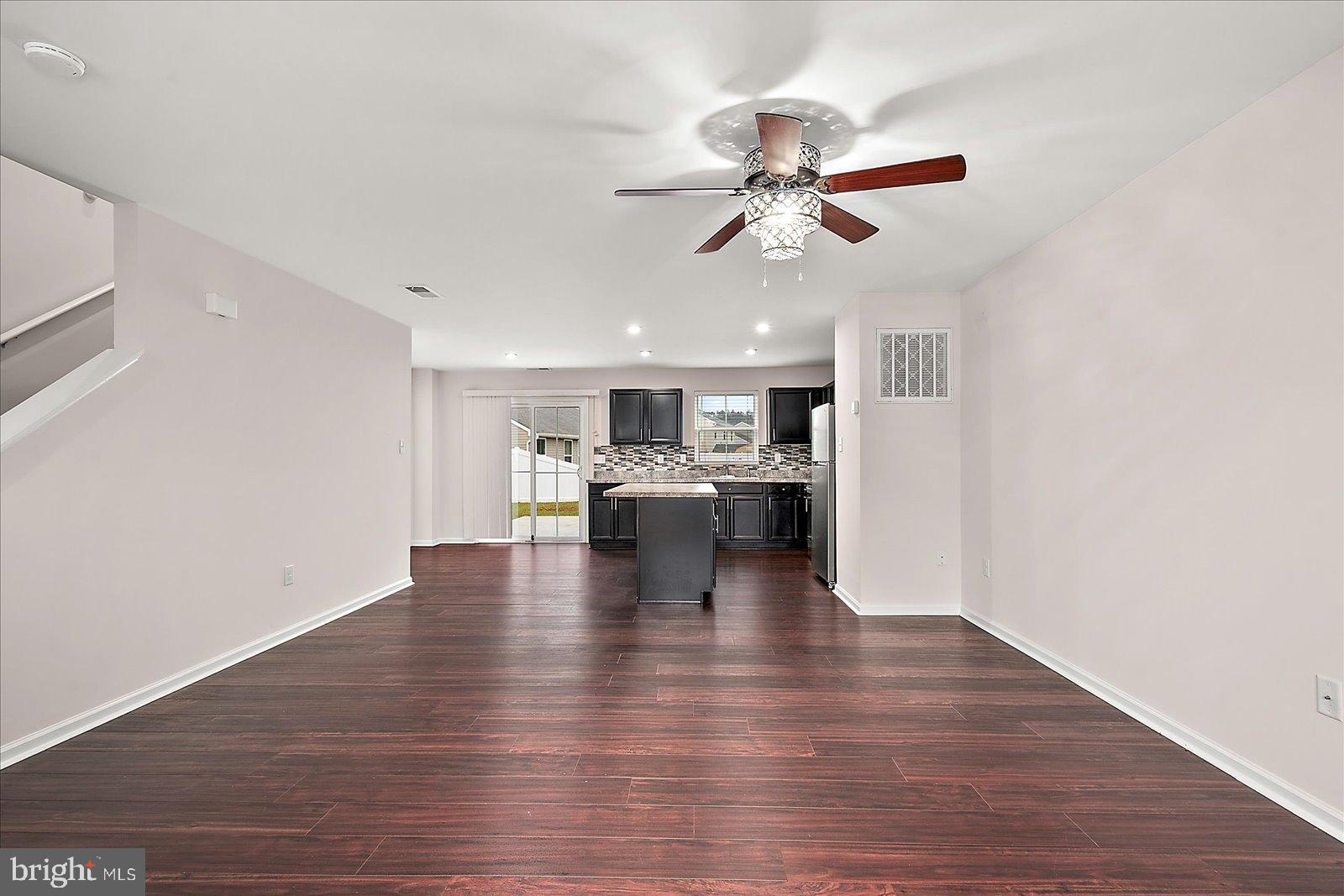 YORKSHIRE ESTATES - Residential