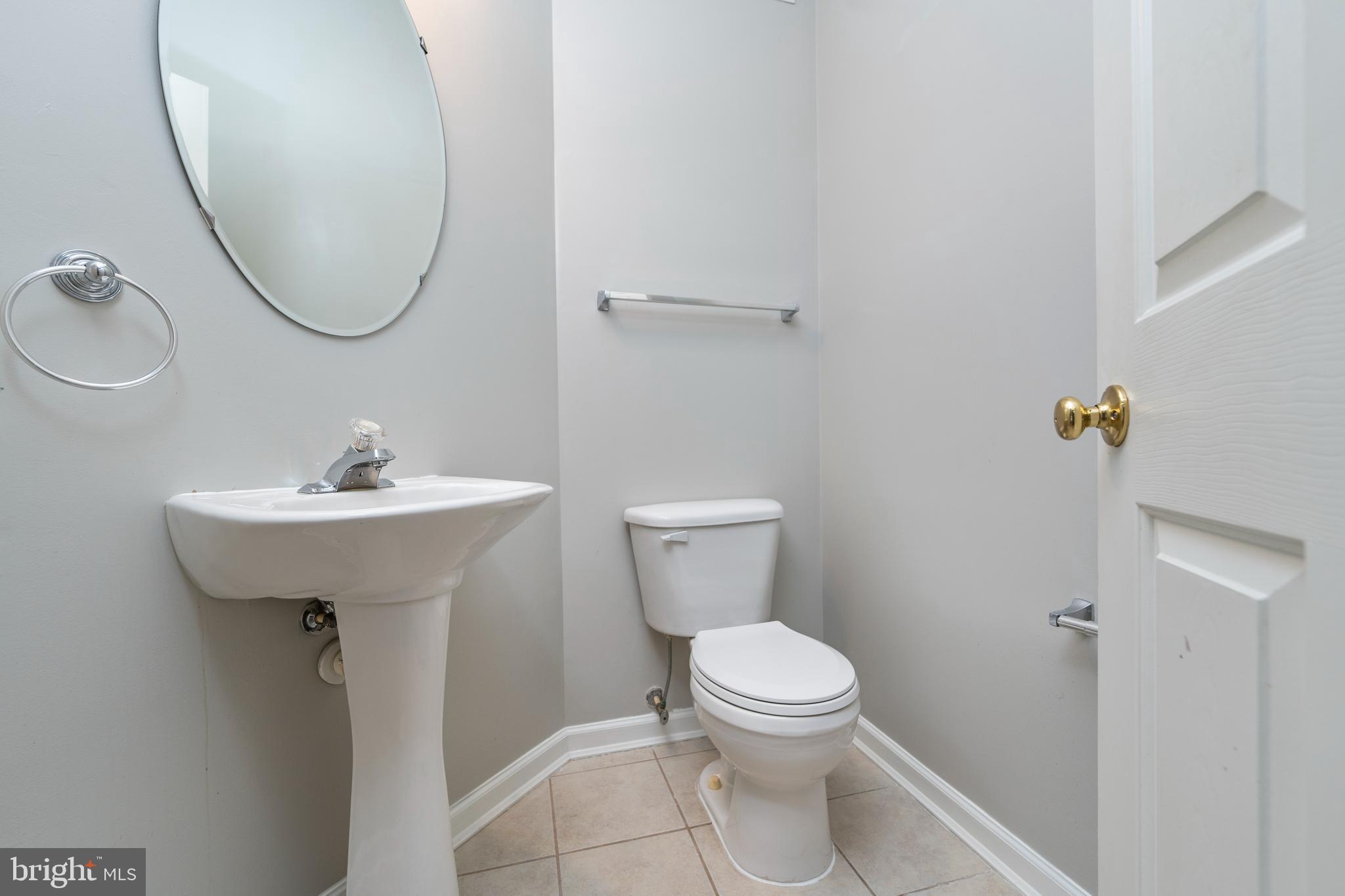 EATON SQUARE - Residential Lease