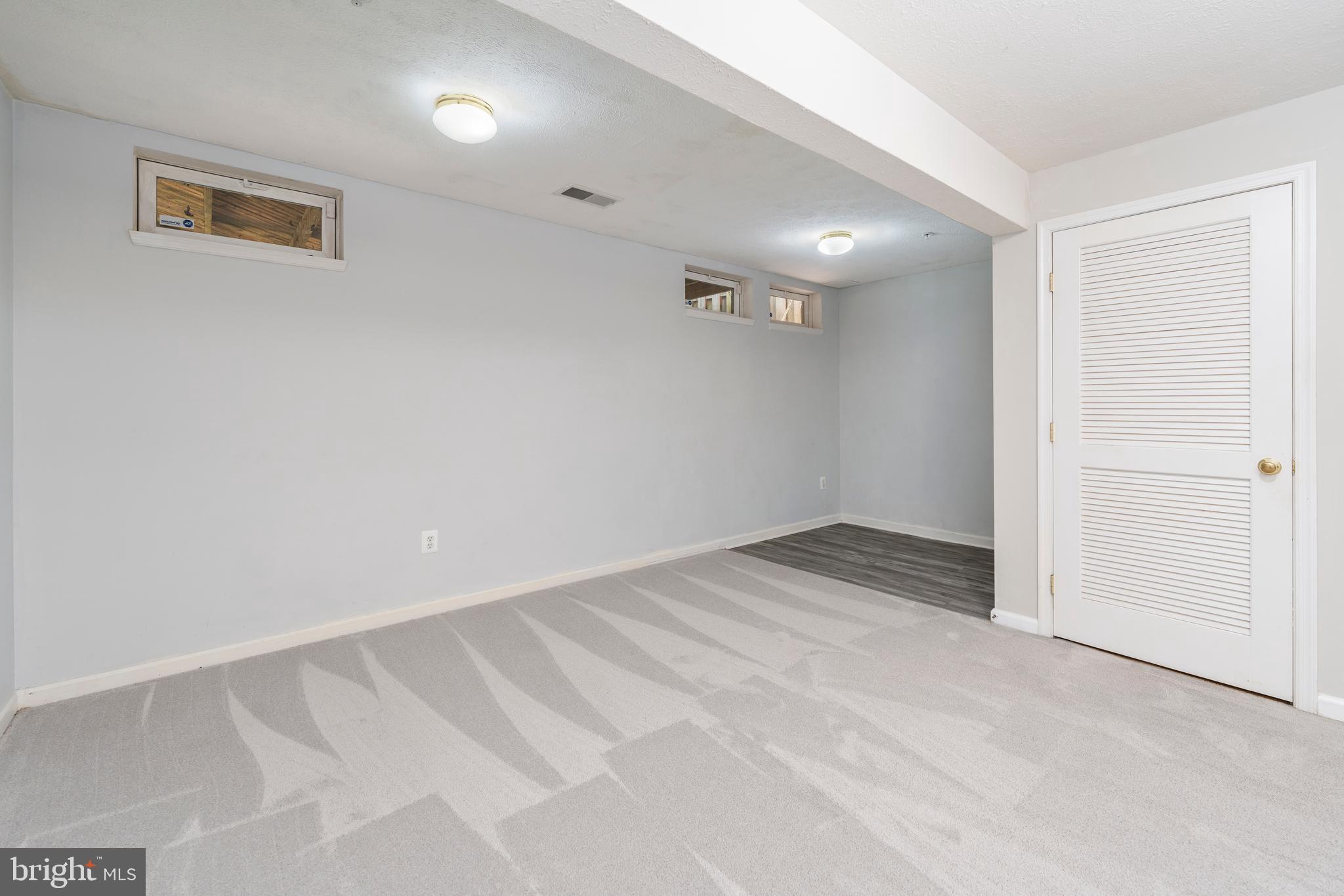 EATON SQUARE - Residential Lease