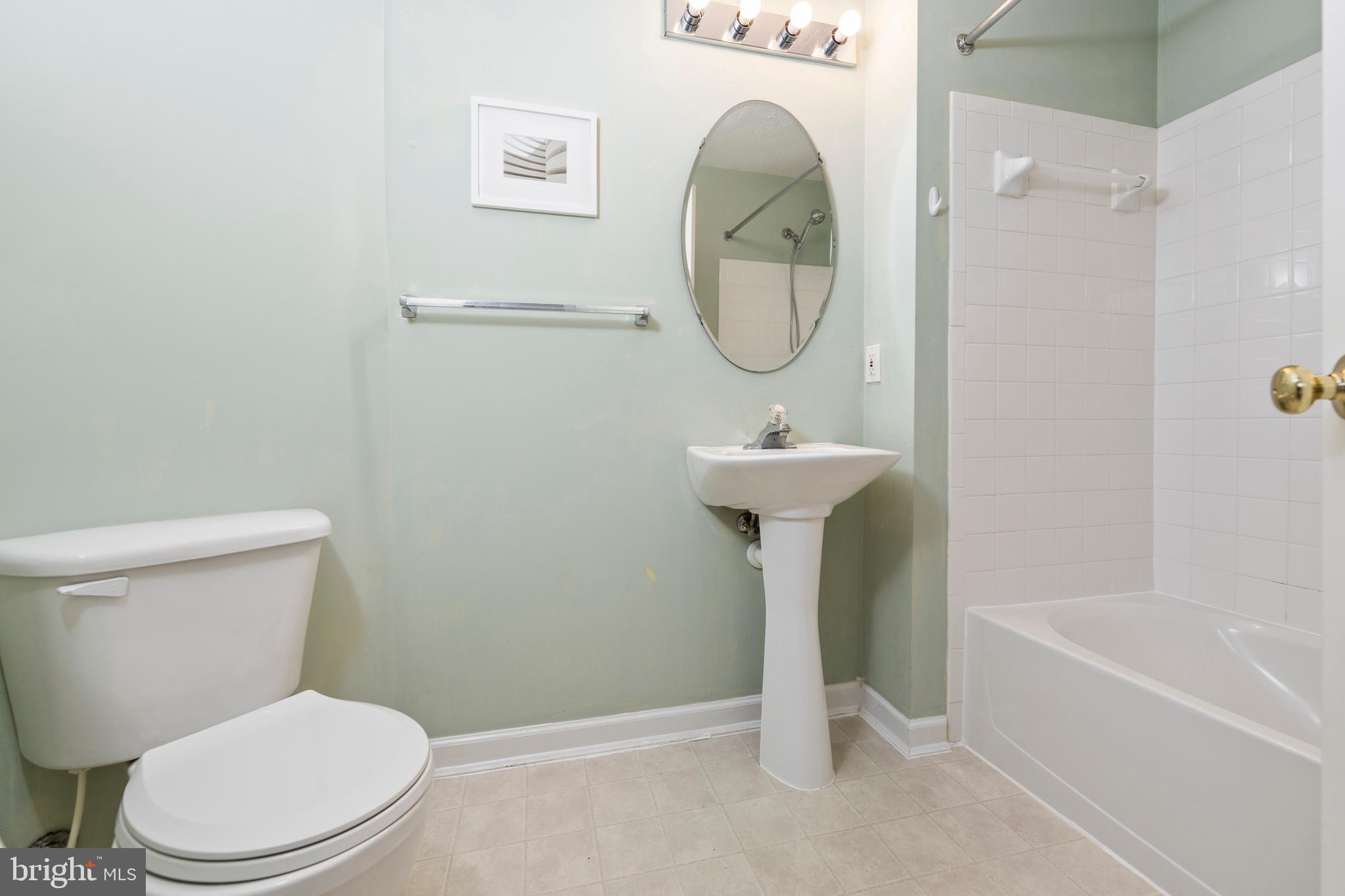 EATON SQUARE - Residential Lease