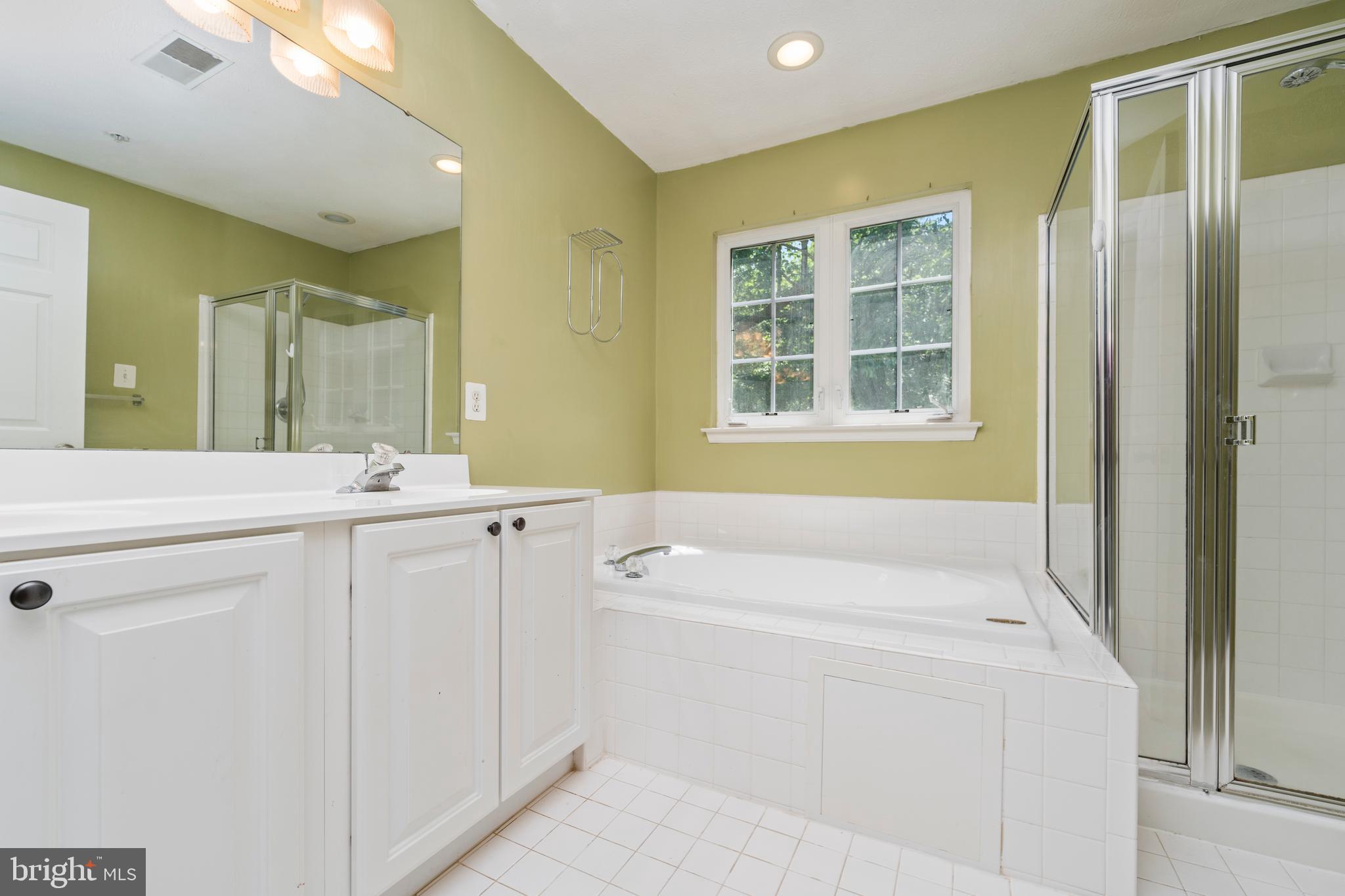 EATON SQUARE - Residential Lease