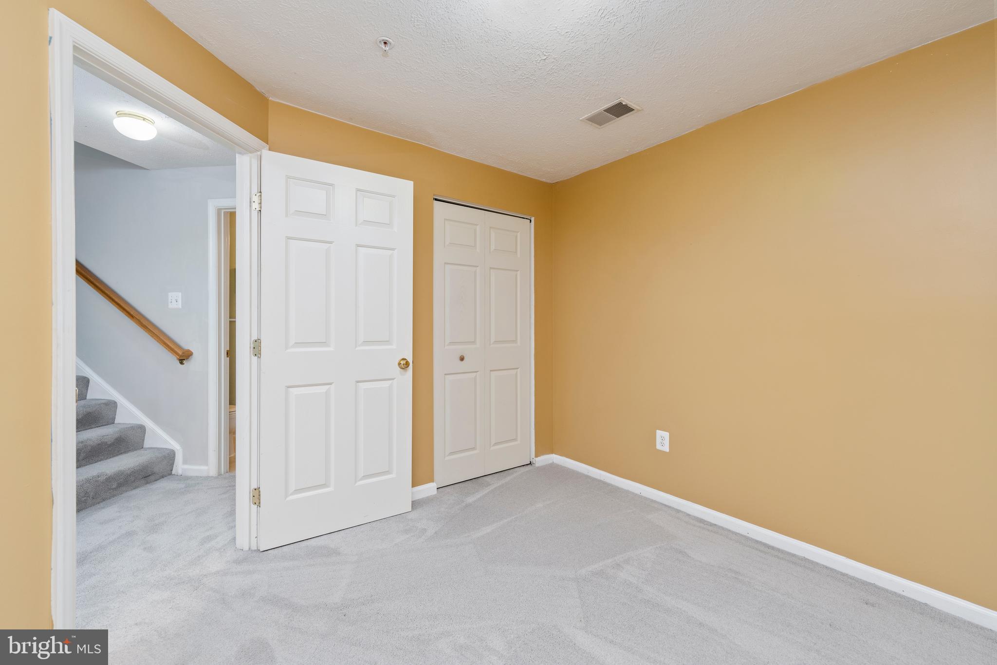 EATON SQUARE - Residential Lease