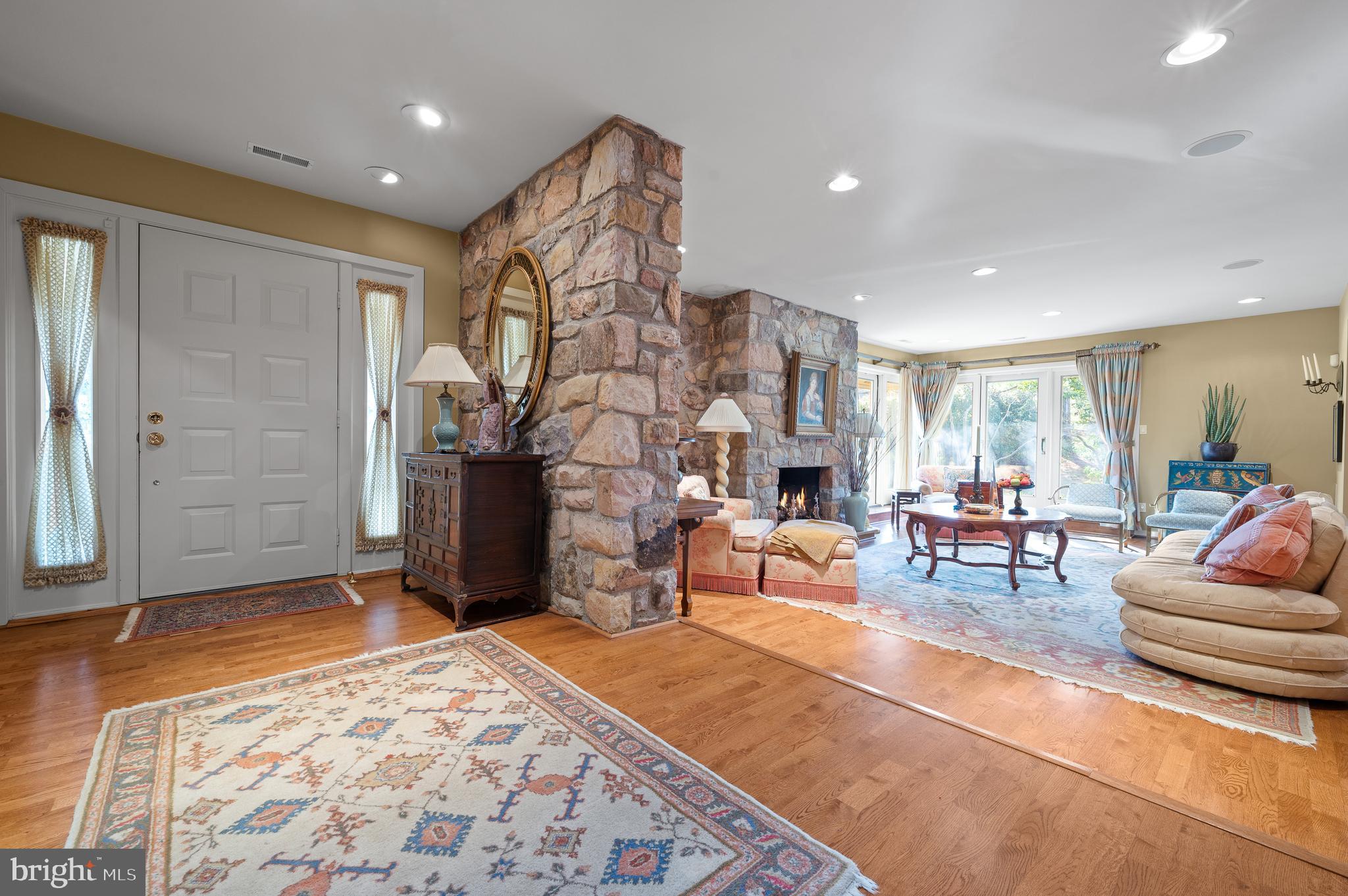 HERMITAGE - Residential