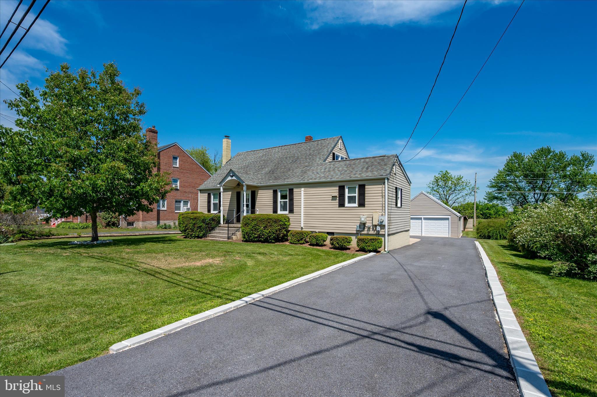 LEWISTOWN - Residential