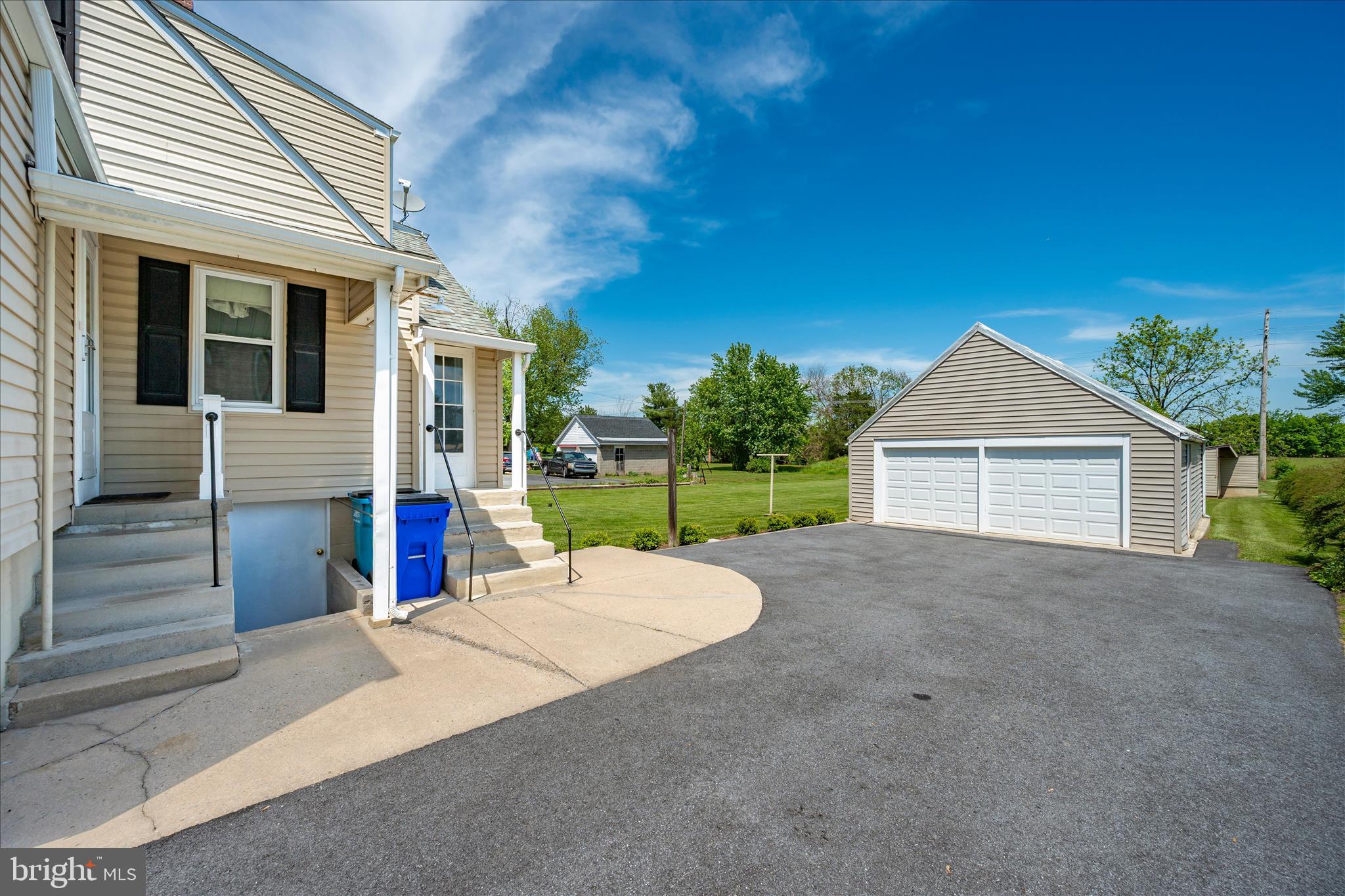LEWISTOWN - Residential