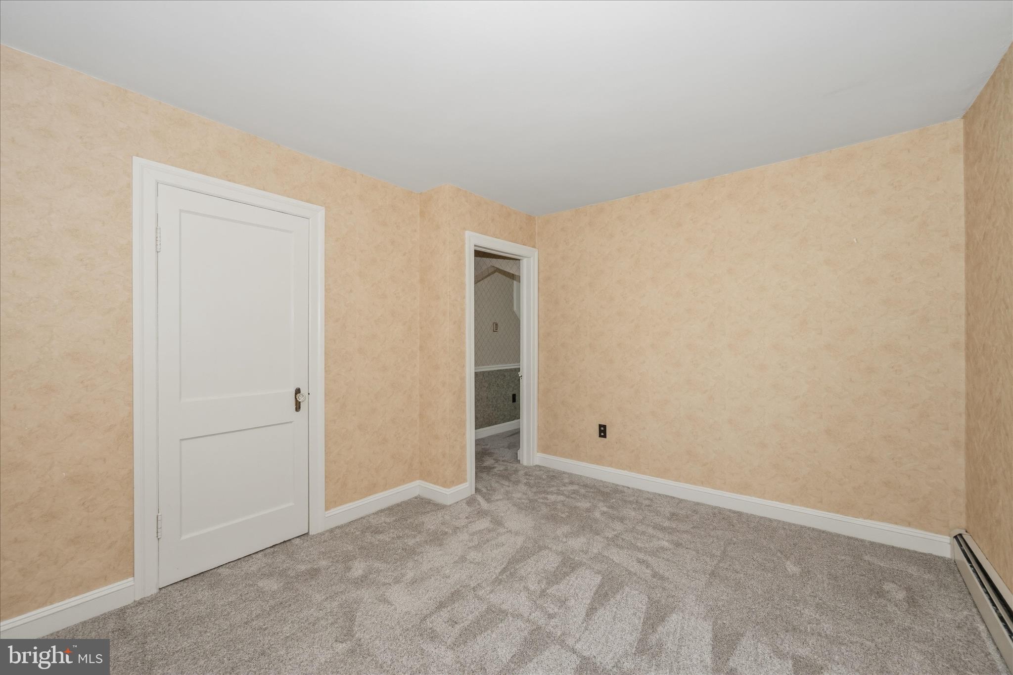 LEWISTOWN - Residential