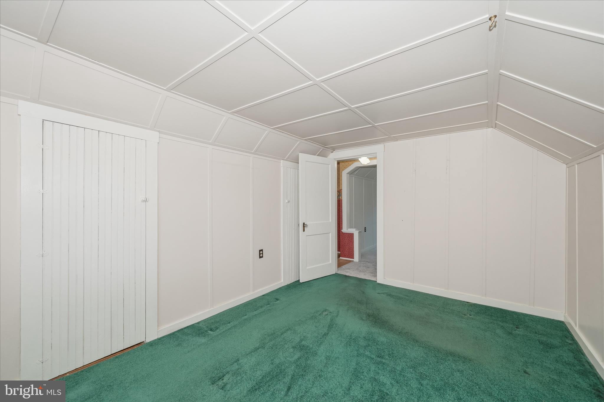 LEWISTOWN - Residential