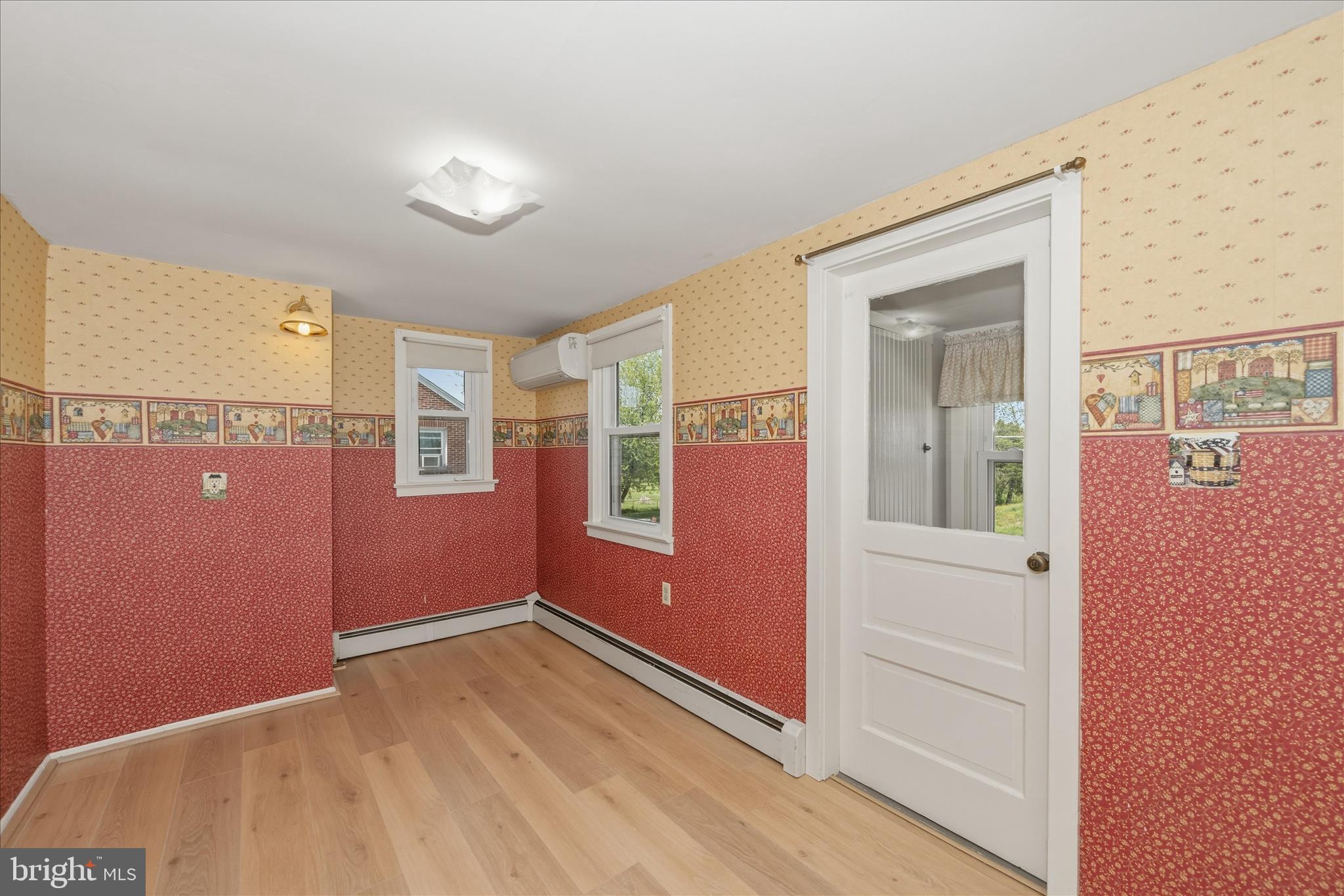 LEWISTOWN - Residential