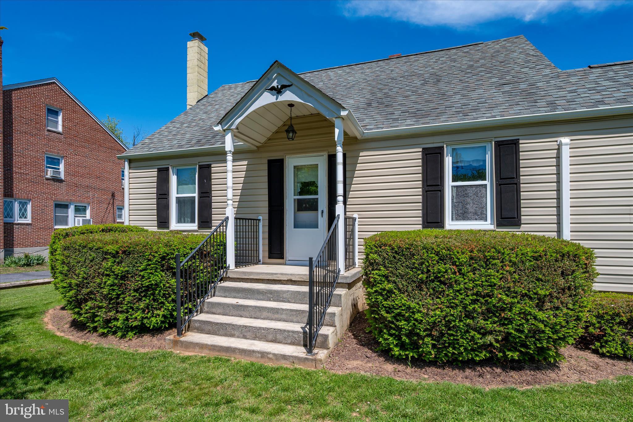 LEWISTOWN - Residential