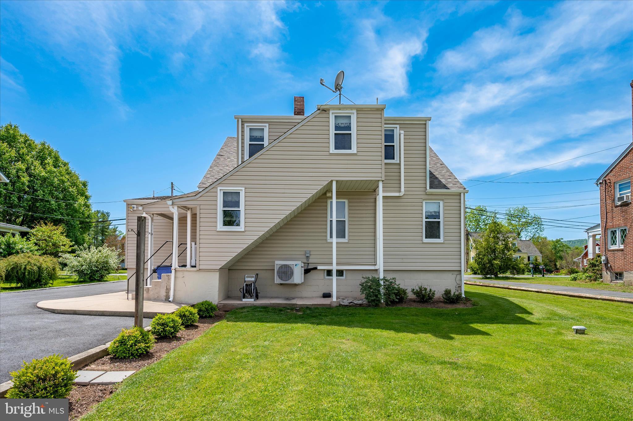 LEWISTOWN - Residential