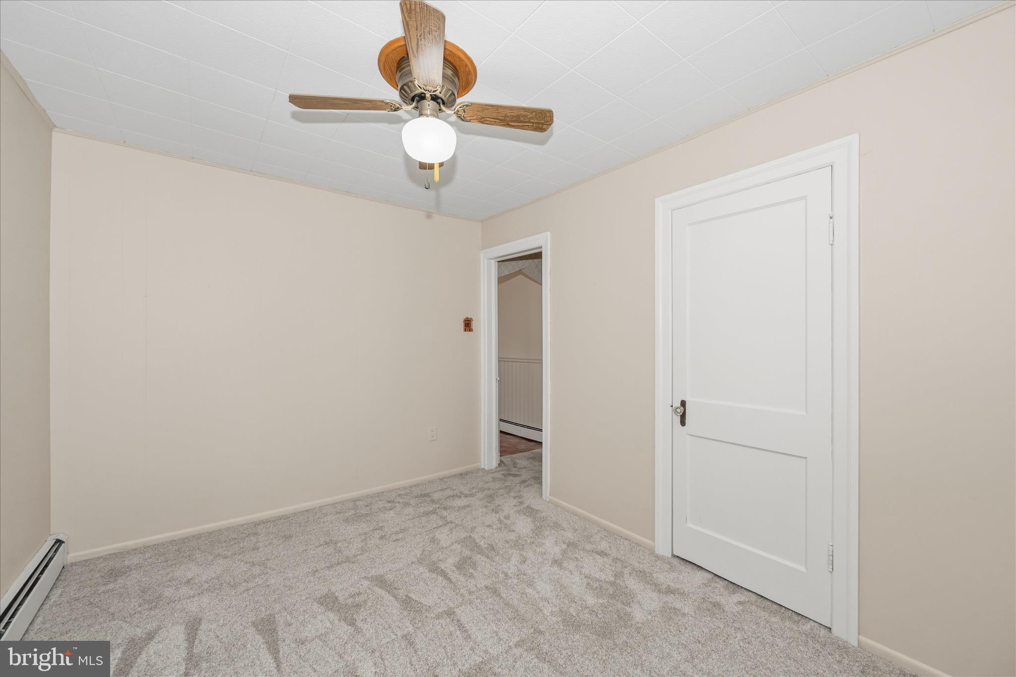 LEWISTOWN - Residential