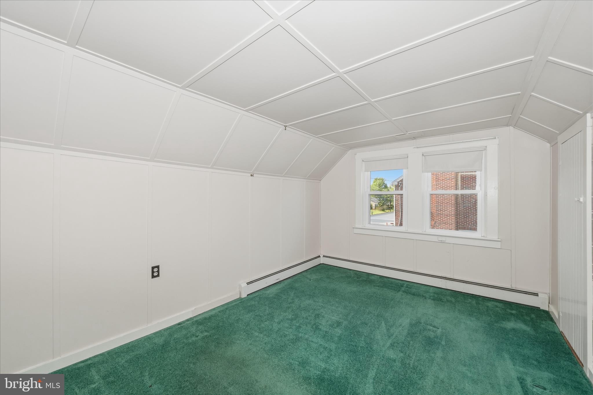 LEWISTOWN - Residential