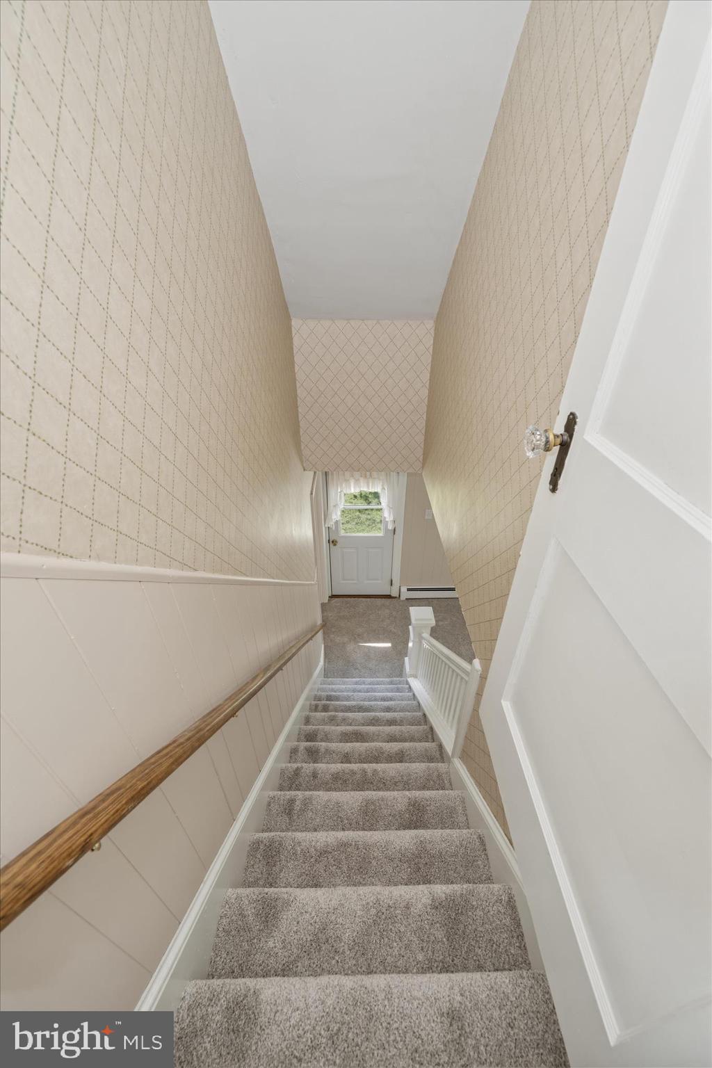 LEWISTOWN - Residential