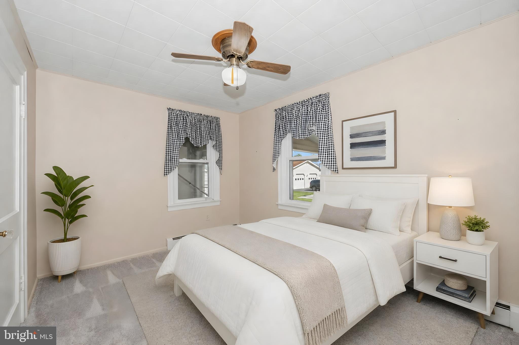 LEWISTOWN - Residential