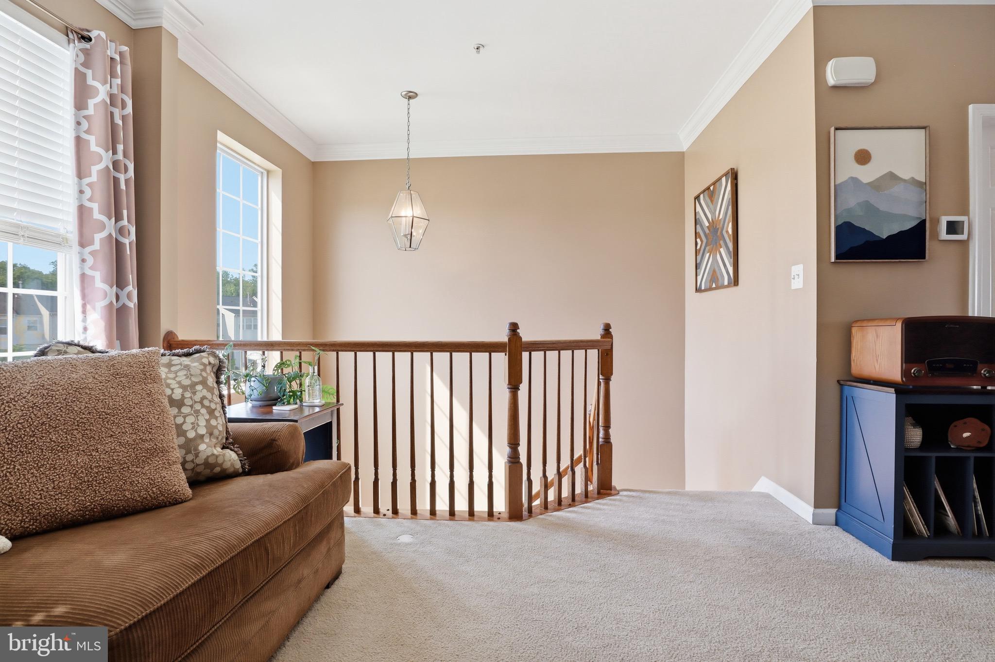 HOLLY WOODS - Residential