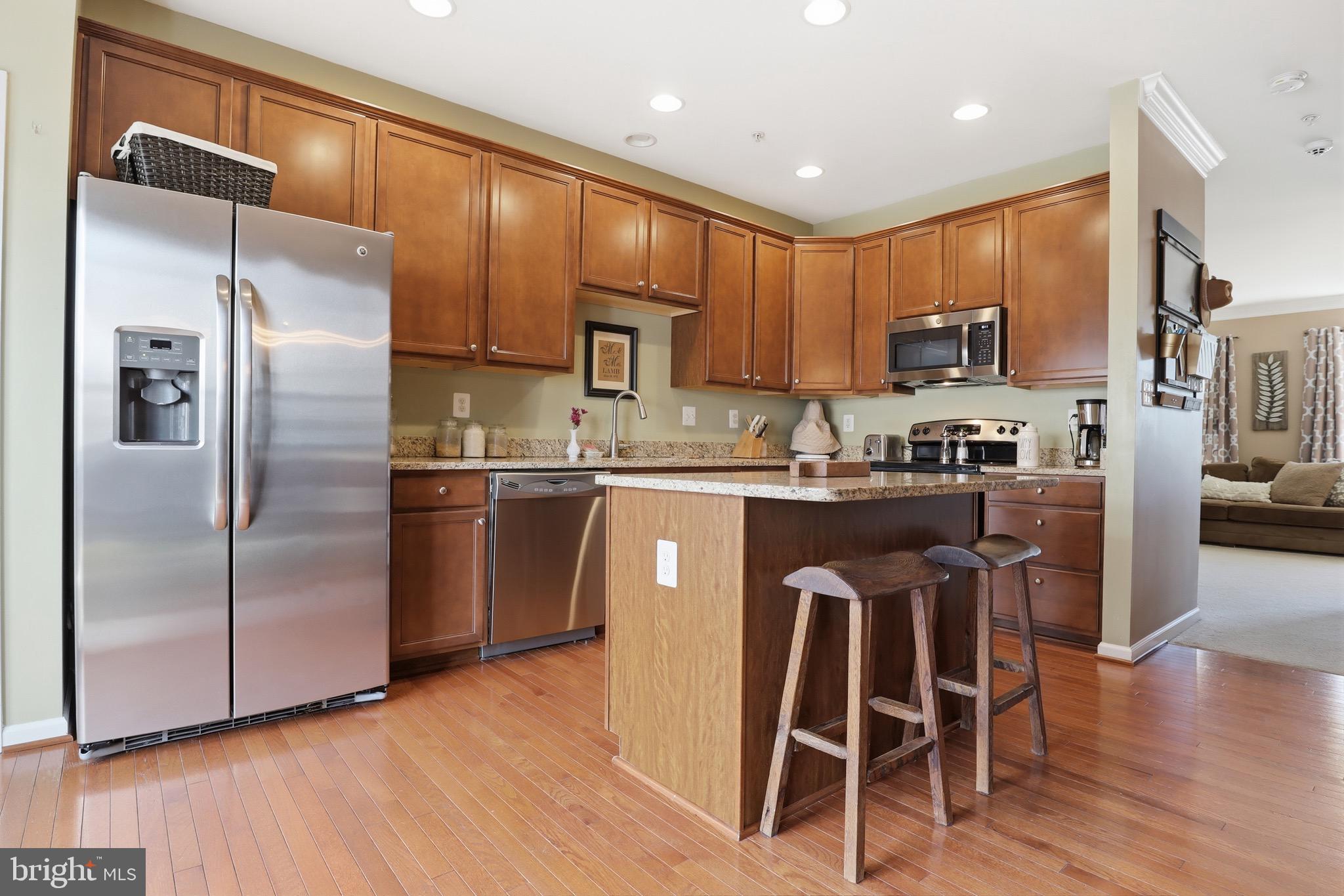 HOLLY WOODS - Residential