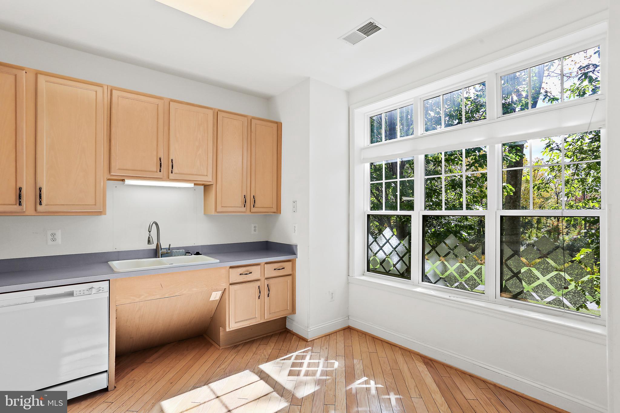 WAVERLY WOODS - Residential