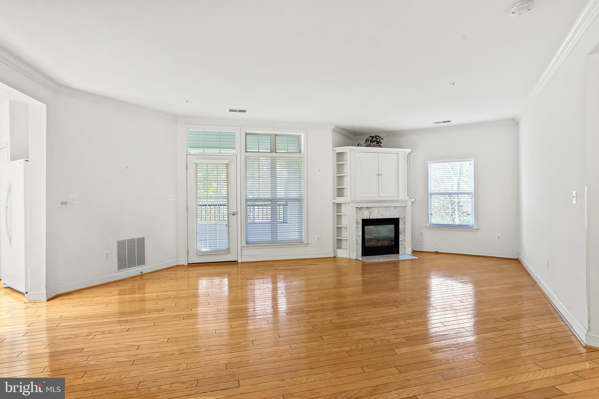 WAVERLY WOODS - Residential