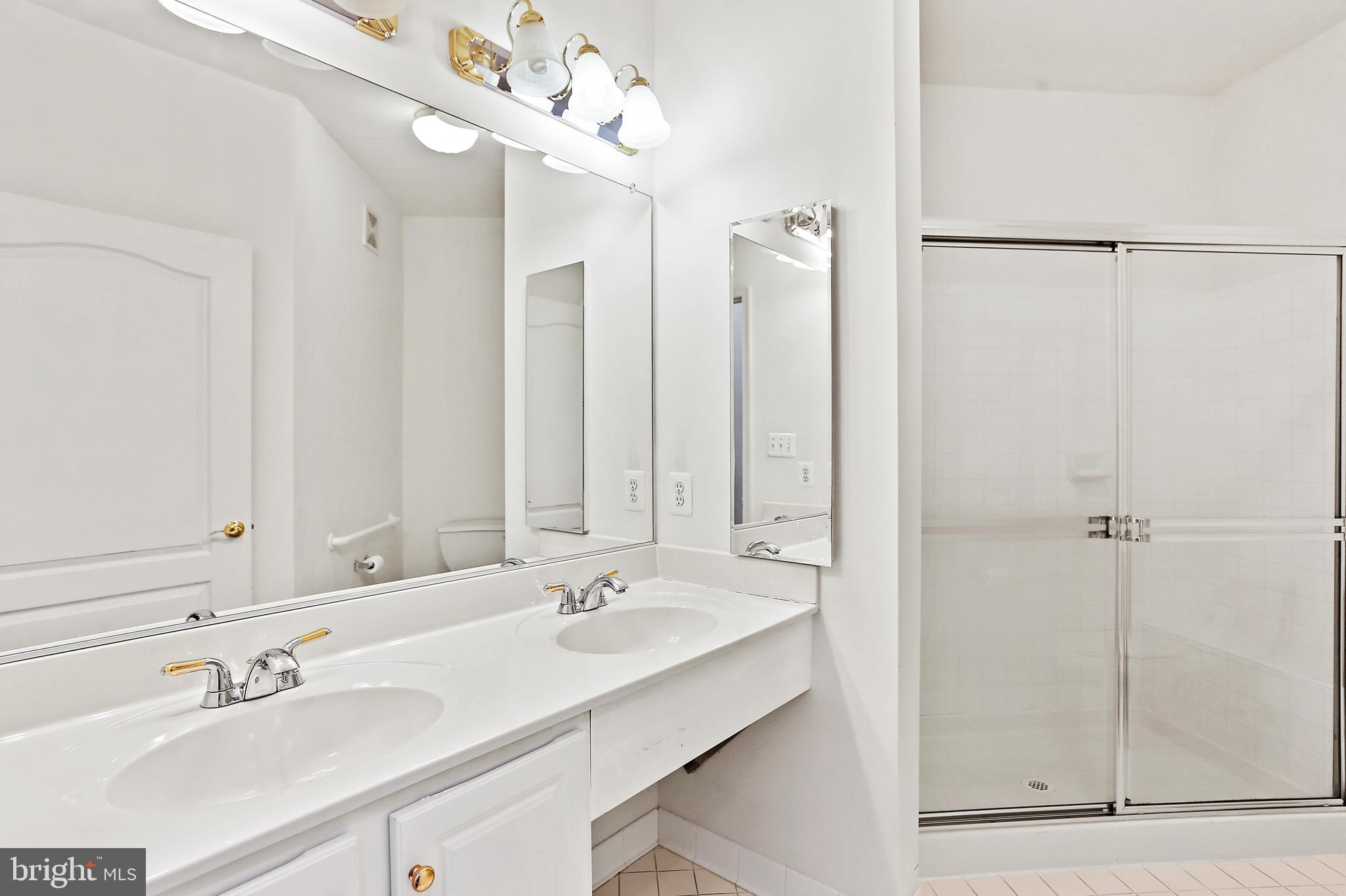 WAVERLY WOODS - Residential