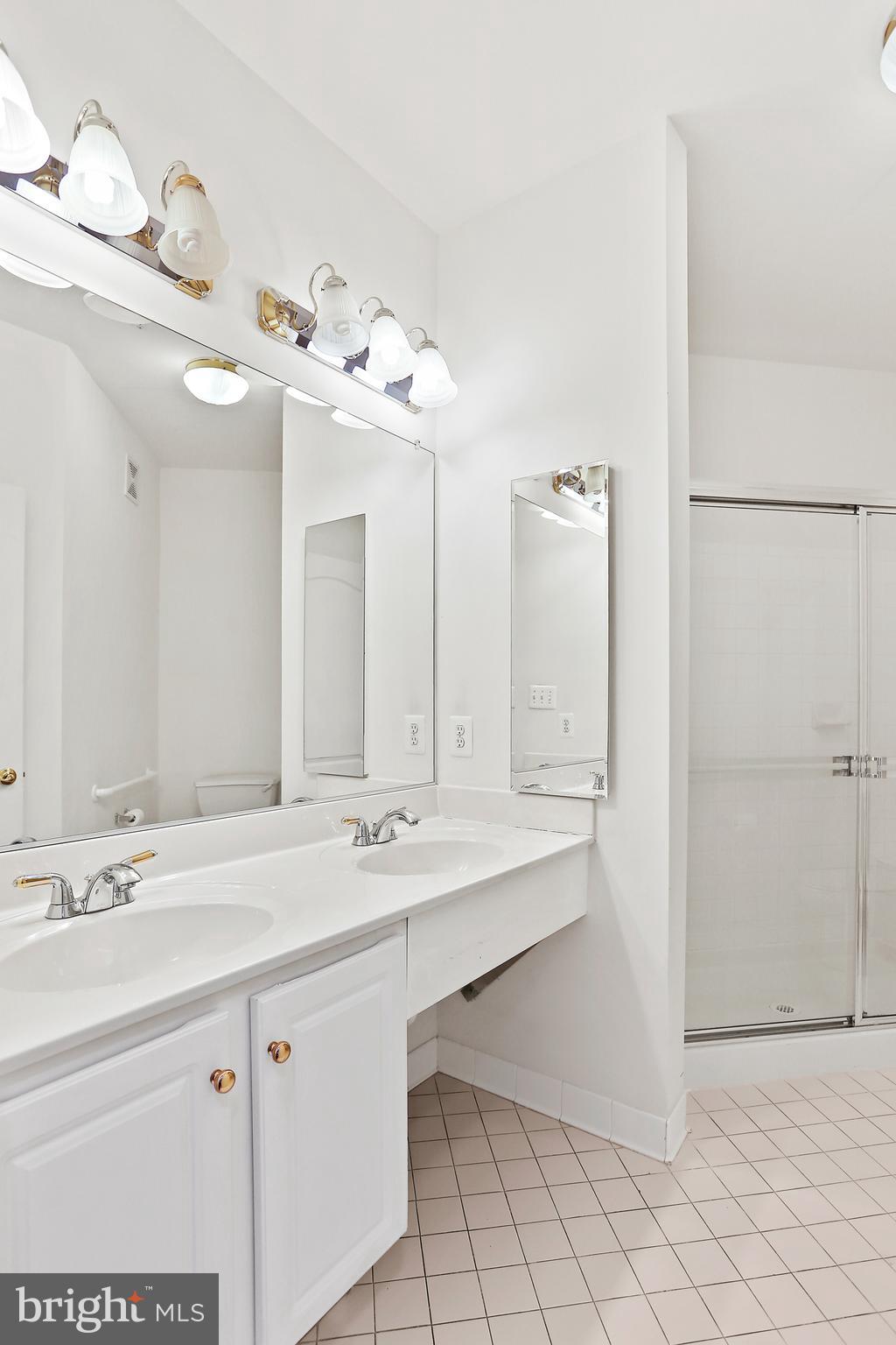 WAVERLY WOODS - Residential