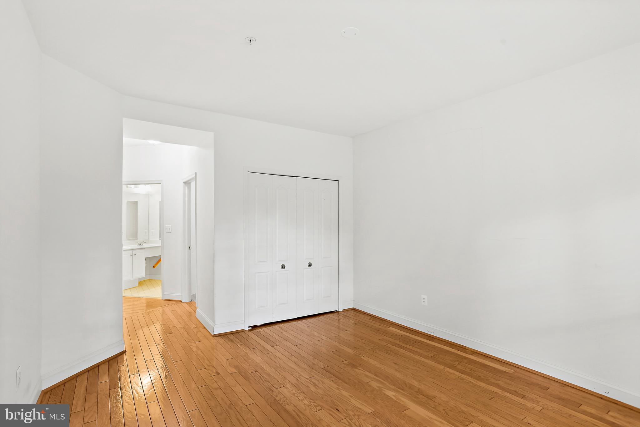 WAVERLY WOODS - Residential